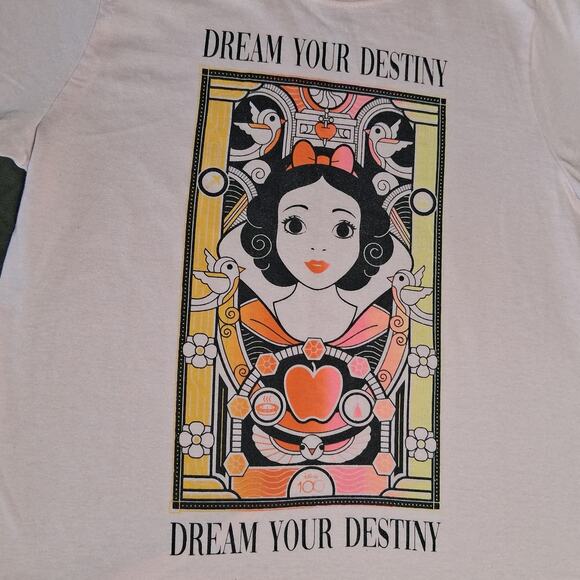 Disney T Shirt Size XL Light Pink Top Stylized Graphic Print Snow White - Picture 2 of 4